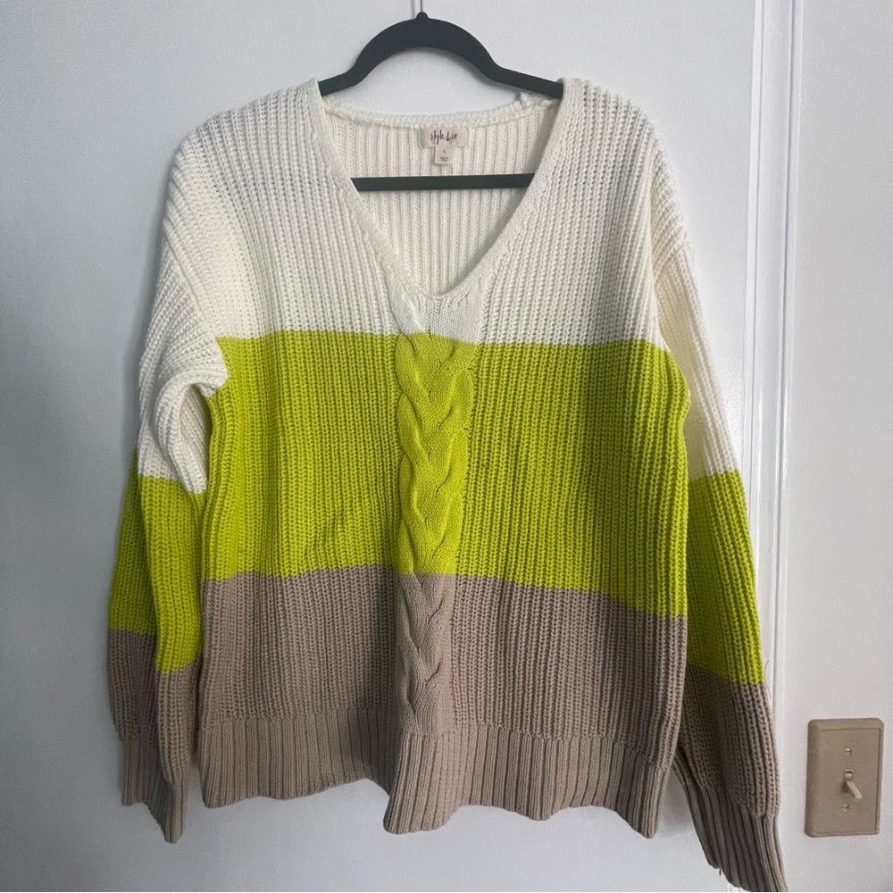 NWOT Colorblock Style & Co V Neck Sweater